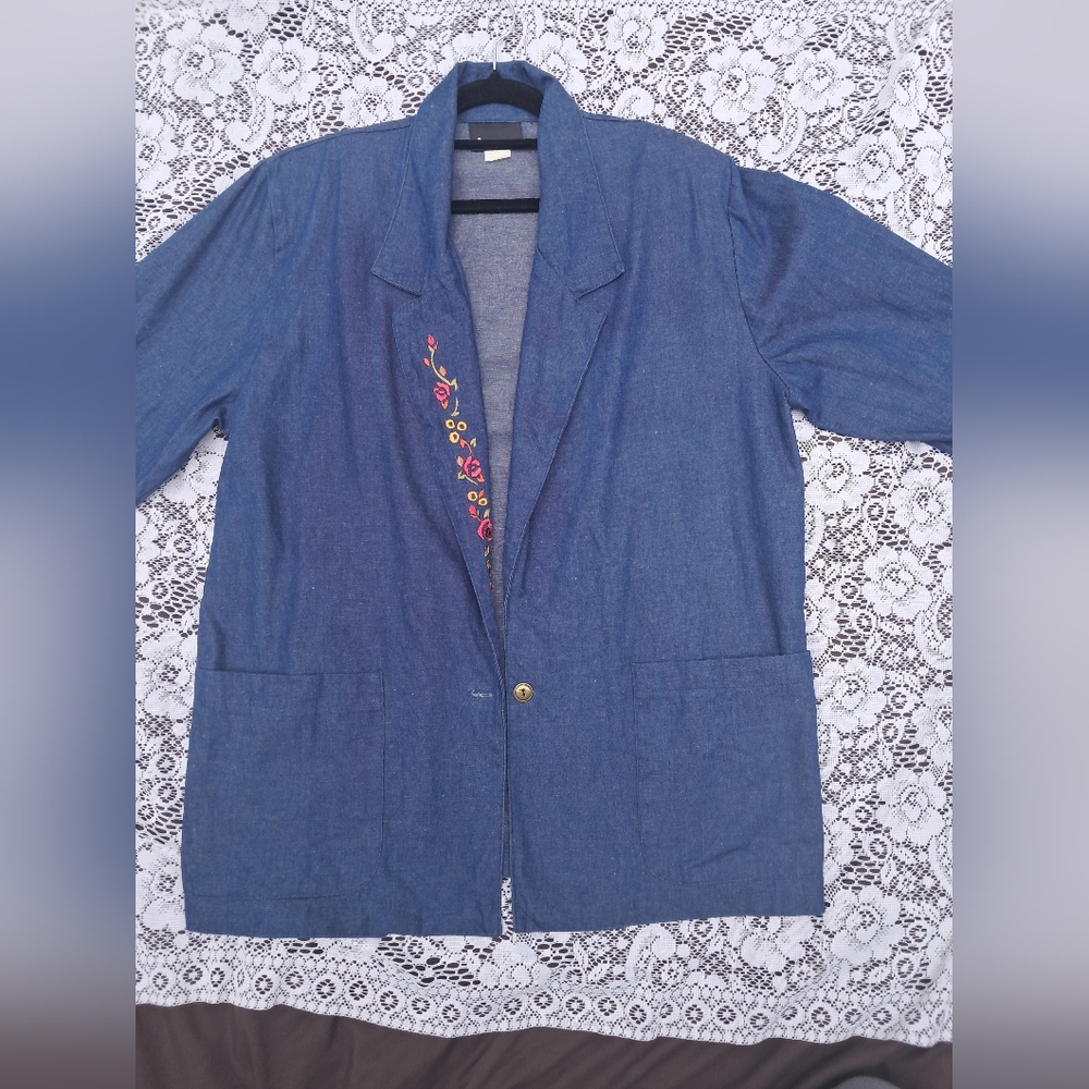 Jordana Embroidered Blue Jean Jacket Suede Accent Large 90's one button